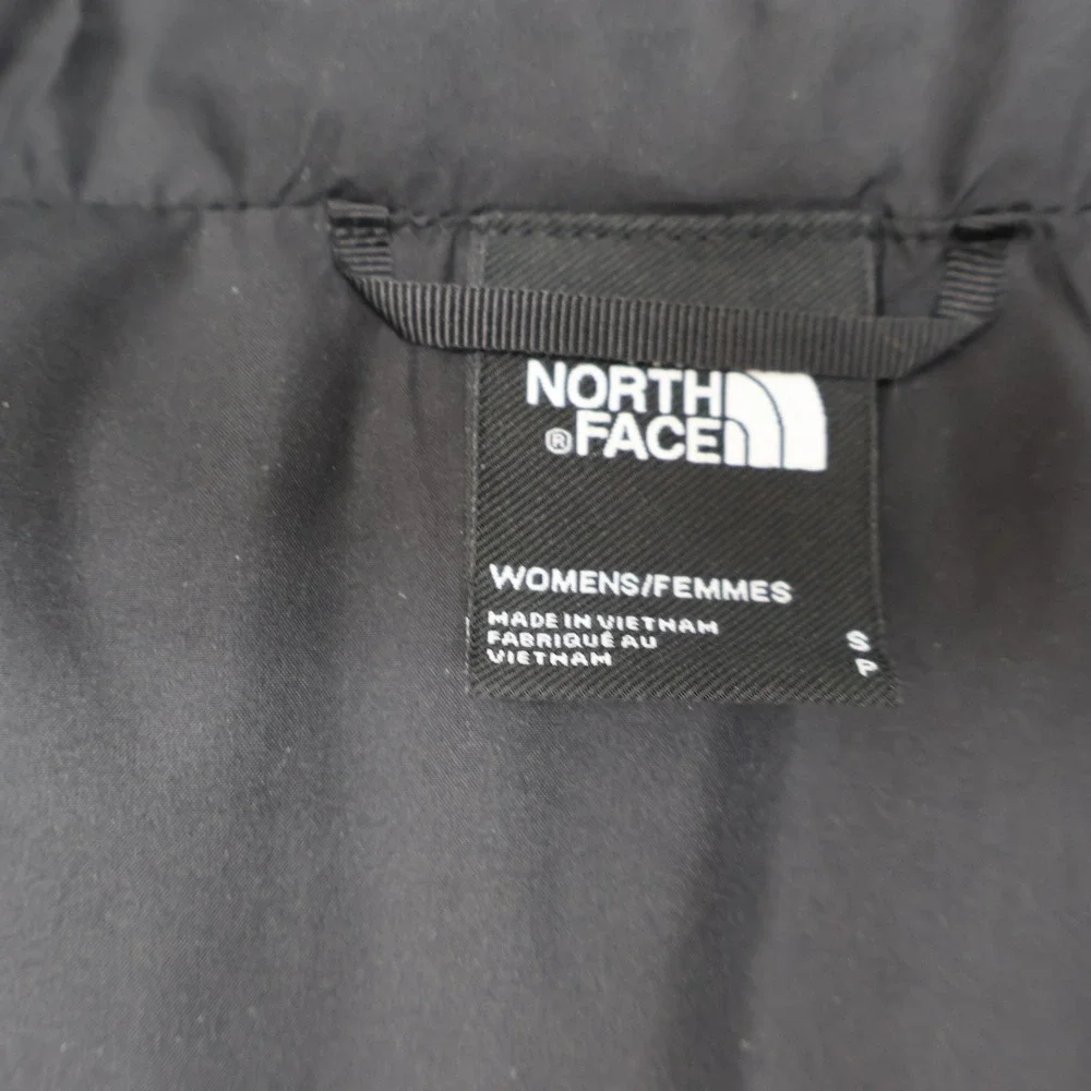 North Face Vest Womens Small Black Everyday Insulated Full Zip Light Warm LOGO